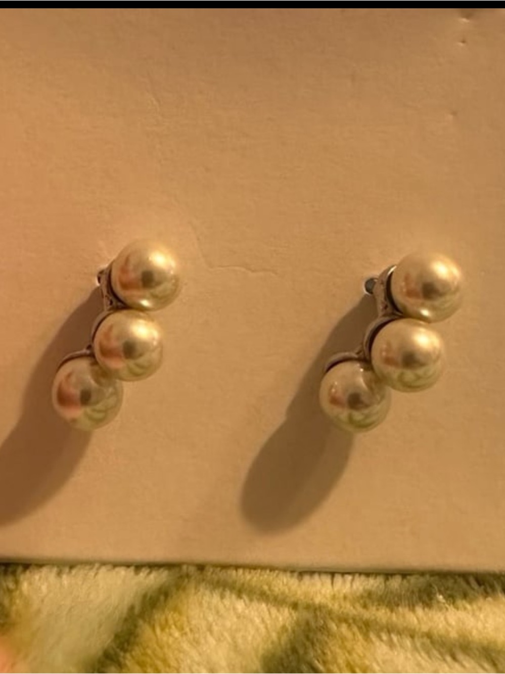 Elegant 3 Pearl Cluster Stud Earrings Curved Silver Ear Crawlers Bridal Vintage